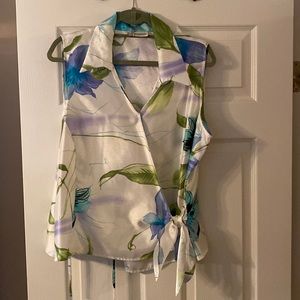 Dress Barn sleeveless top size L